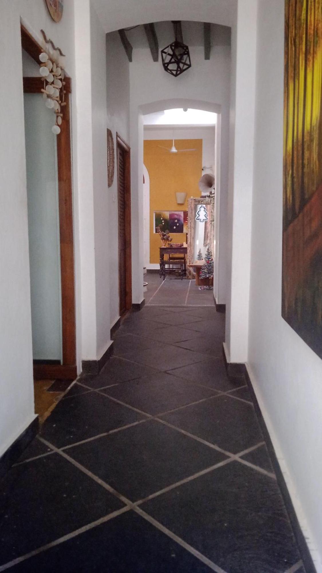 French Rivera Guest House Puduččéri Pokoj fotografie